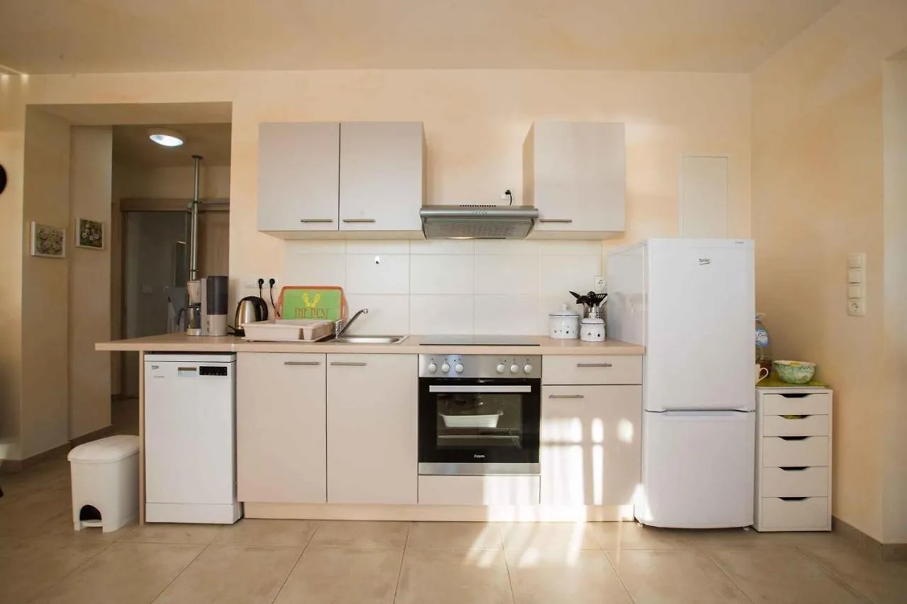 Apartments In Rab - Insel Rab 42670 Barbat na Rabu
