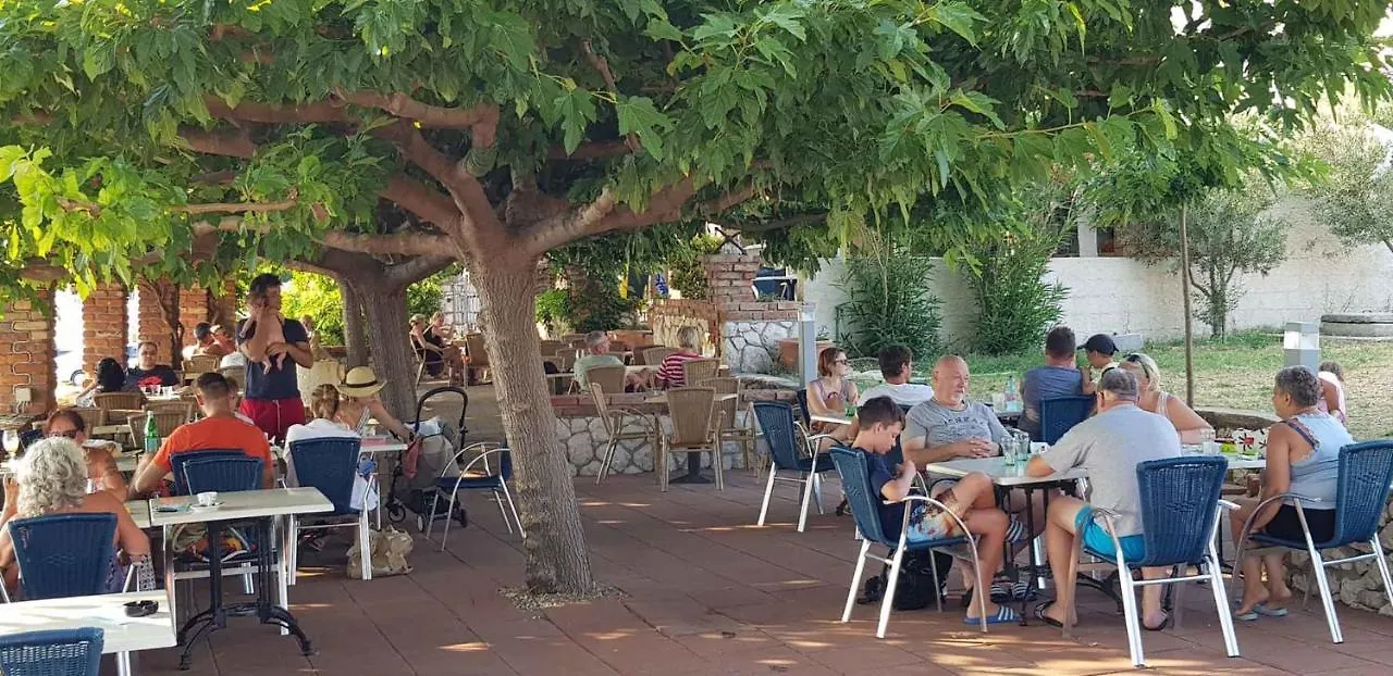 Apartments In Rab - Insel Rab 42670 Barbat na Rabu Croatia