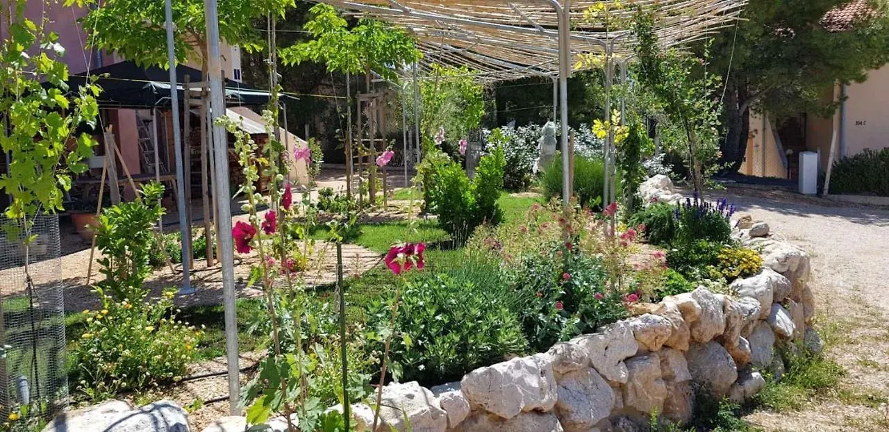 Apartments In Rab - Insel Rab 42670 Barbat na Rabu 0*,
