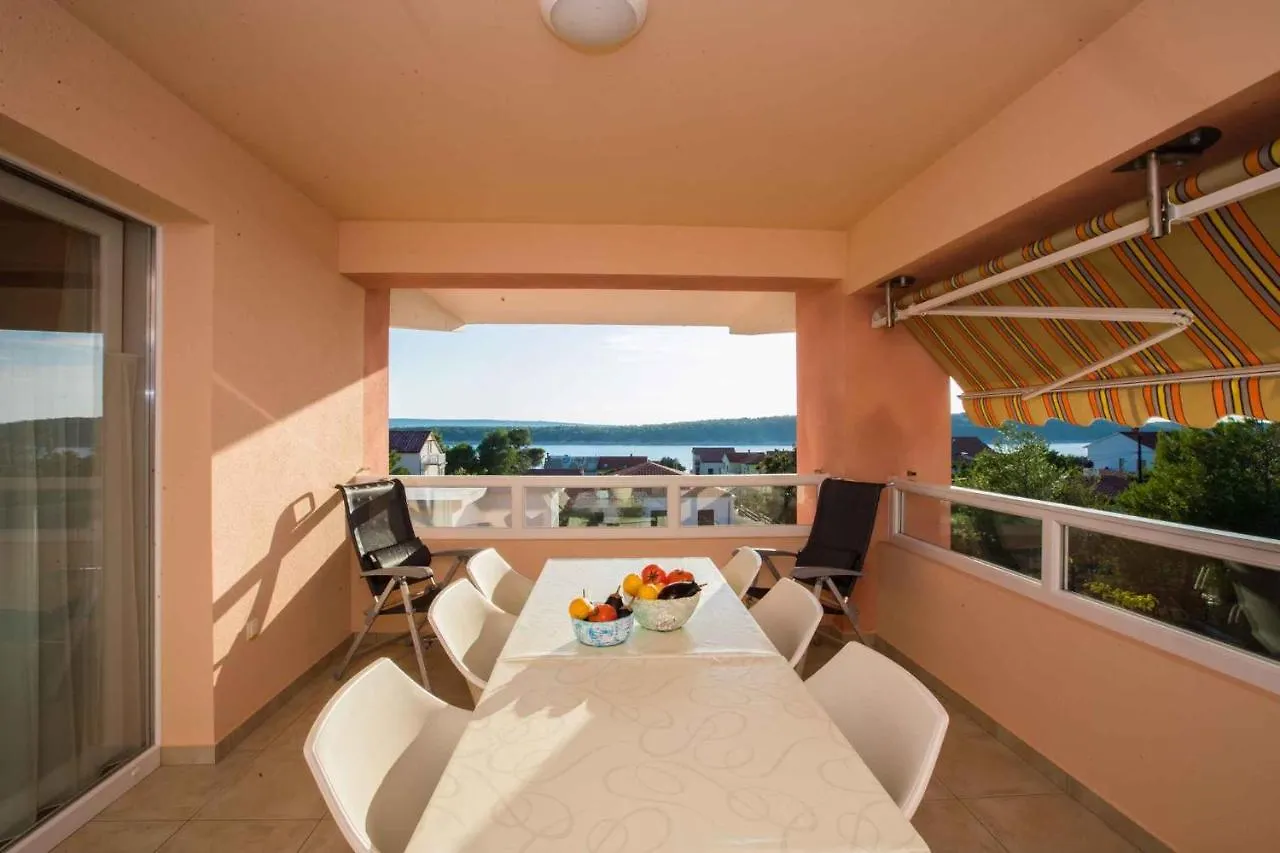 Apartments In Rab - Insel Rab 42670 Barbat na Rabu